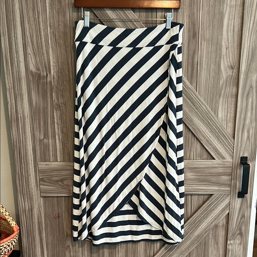 Athleta Blue and White Wrap Midi Skirt
